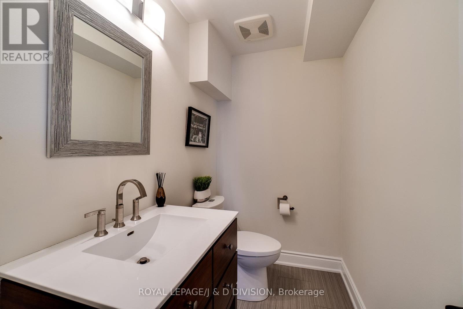 365 Lynn Place, Oakville, Ontario L6H 2C5 - Photo 19 - W12742648