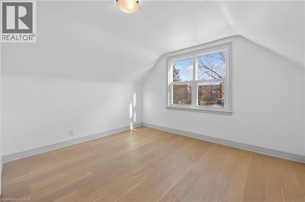 3 East 35th Street, Hamilton, Ontario  L8V 3X5 - Photo 19 - 40799906
