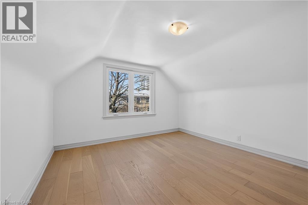 3 East 35th Street, Hamilton, Ontario  L8V 3X5 - Photo 21 - 40799906