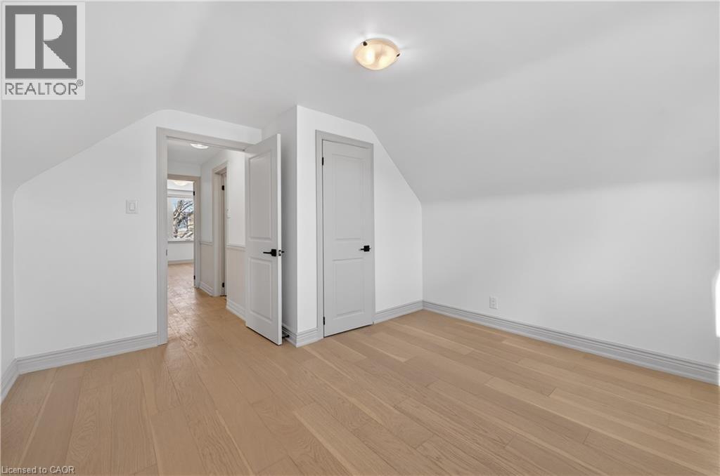 3 East 35th Street, Hamilton, Ontario  L8V 3X5 - Photo 23 - 40799906