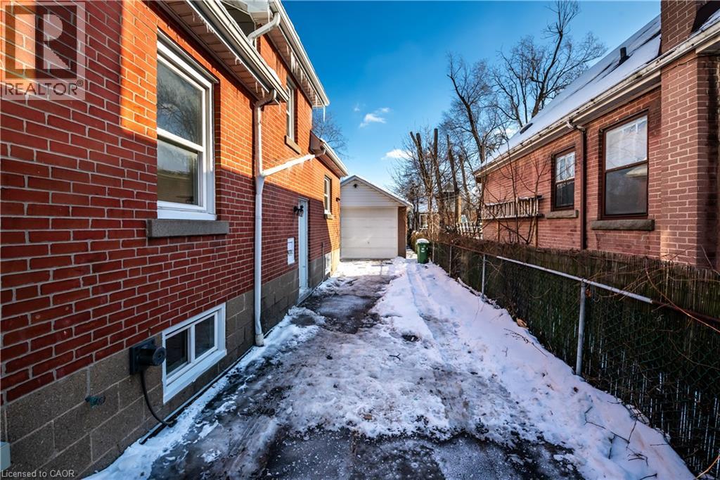 3 East 35th Street, Hamilton, Ontario  L8V 3X5 - Photo 33 - 40799906