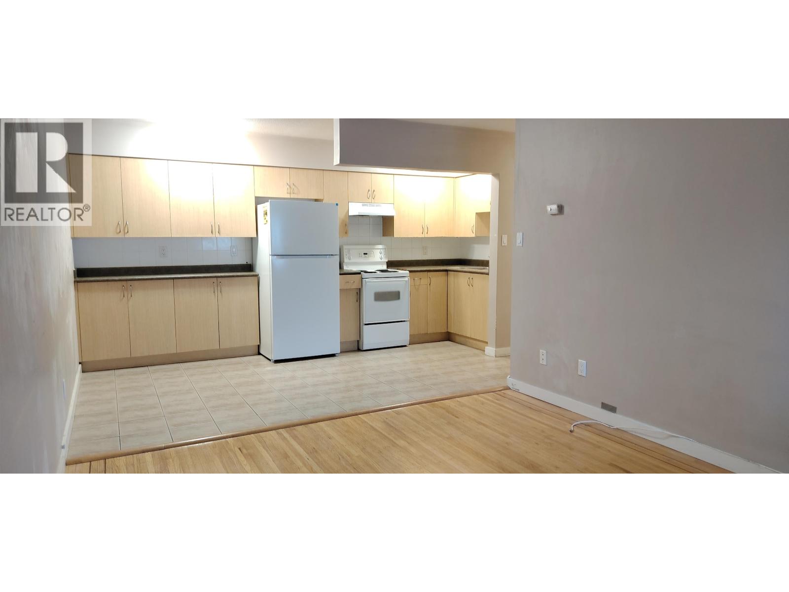 101 6709 Sussex Avenue, Burnaby, British Columbia  V5H 3C5 - Photo 3 - R3085121