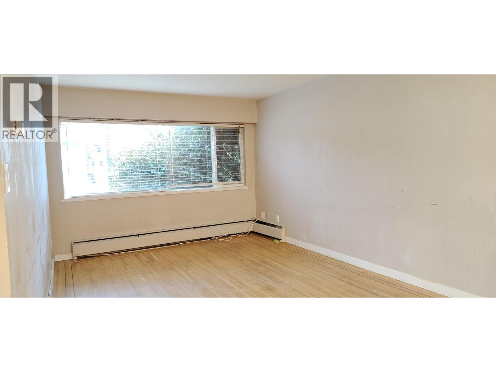 101 6709 Sussex Avenue, Burnaby, British Columbia  V5H 3C5 - Photo 5 - R3085121