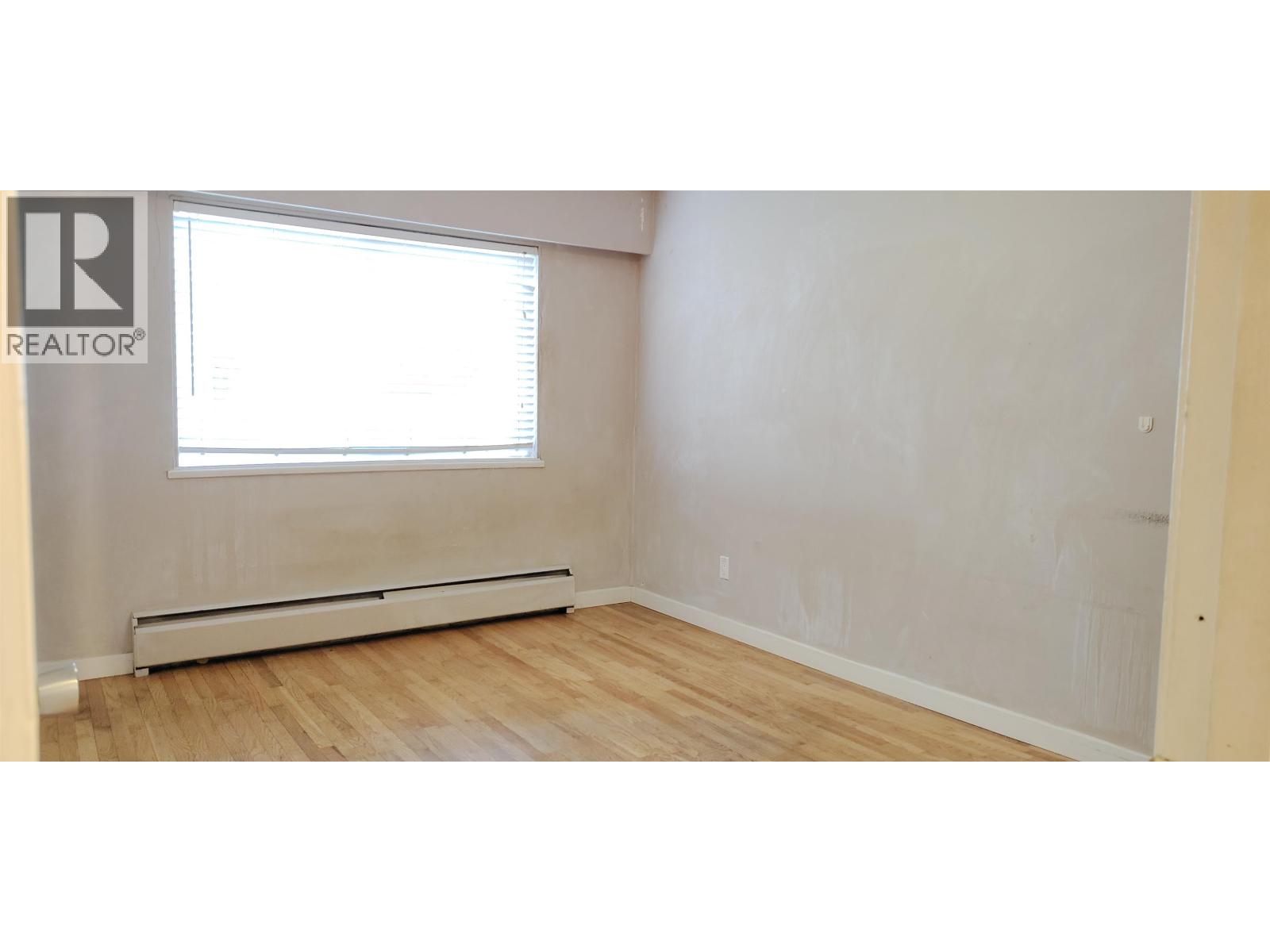 101 6709 Sussex Avenue, Burnaby, British Columbia  V5H 3C5 - Photo 9 - R3085121