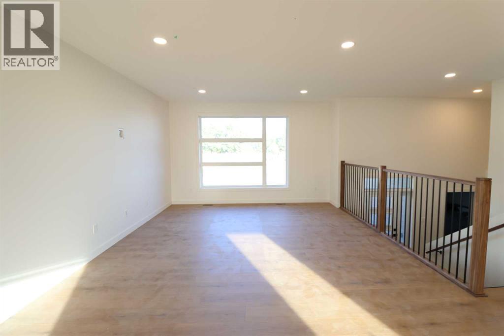 531 4 St, Vauxhall, Alberta  T0K 2K0 - Photo 3 - A2261066