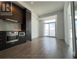 511 - 60 HONEYCRISP CRESCENT, Vaughan, Ontario