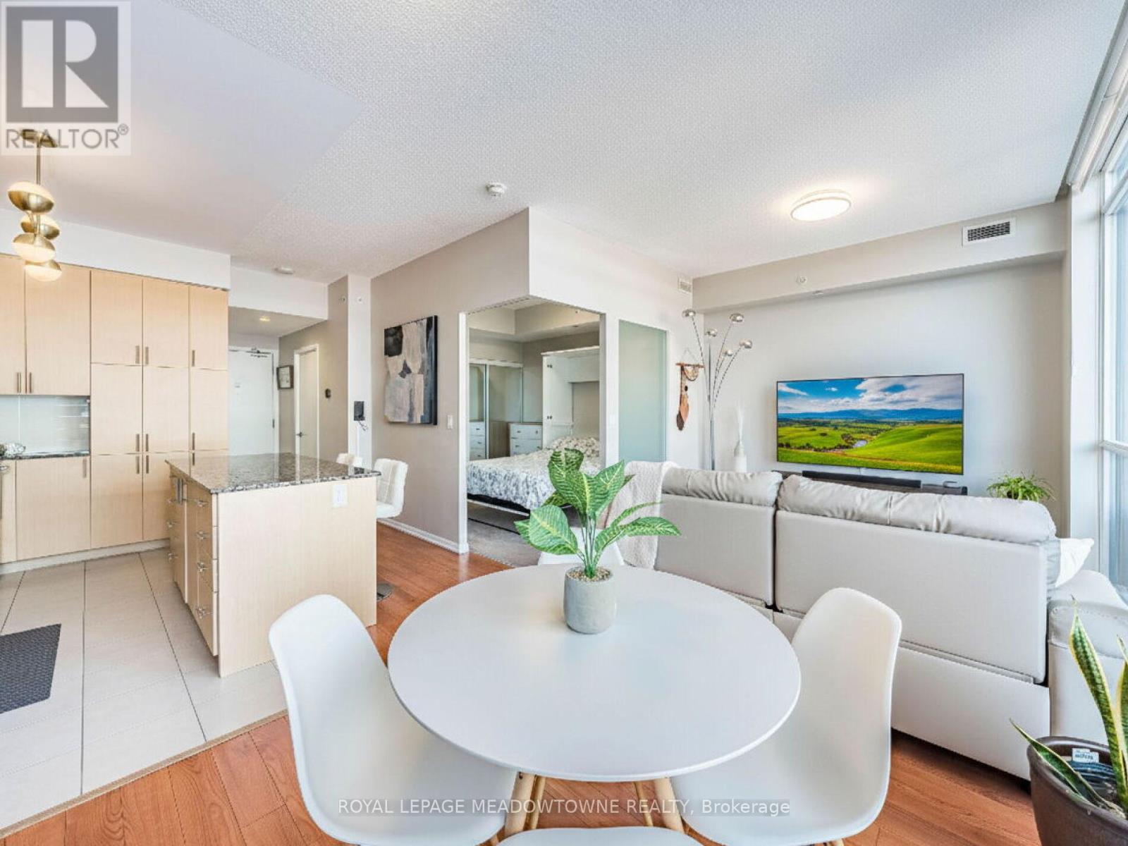 832 - 830 Lawrence Avenue W, Toronto, Ontario M6A 0A2 - Photo 19 - W12745418