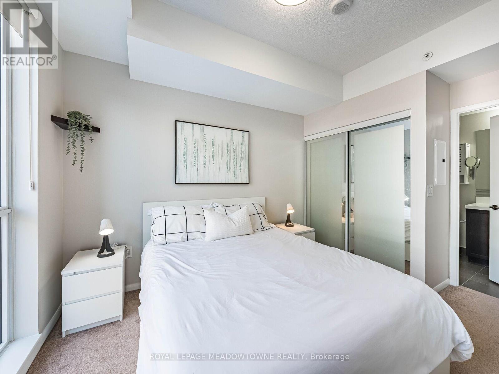 832 - 830 Lawrence Avenue W, Toronto, Ontario M6A 0A2 - Photo 23 - W12745418