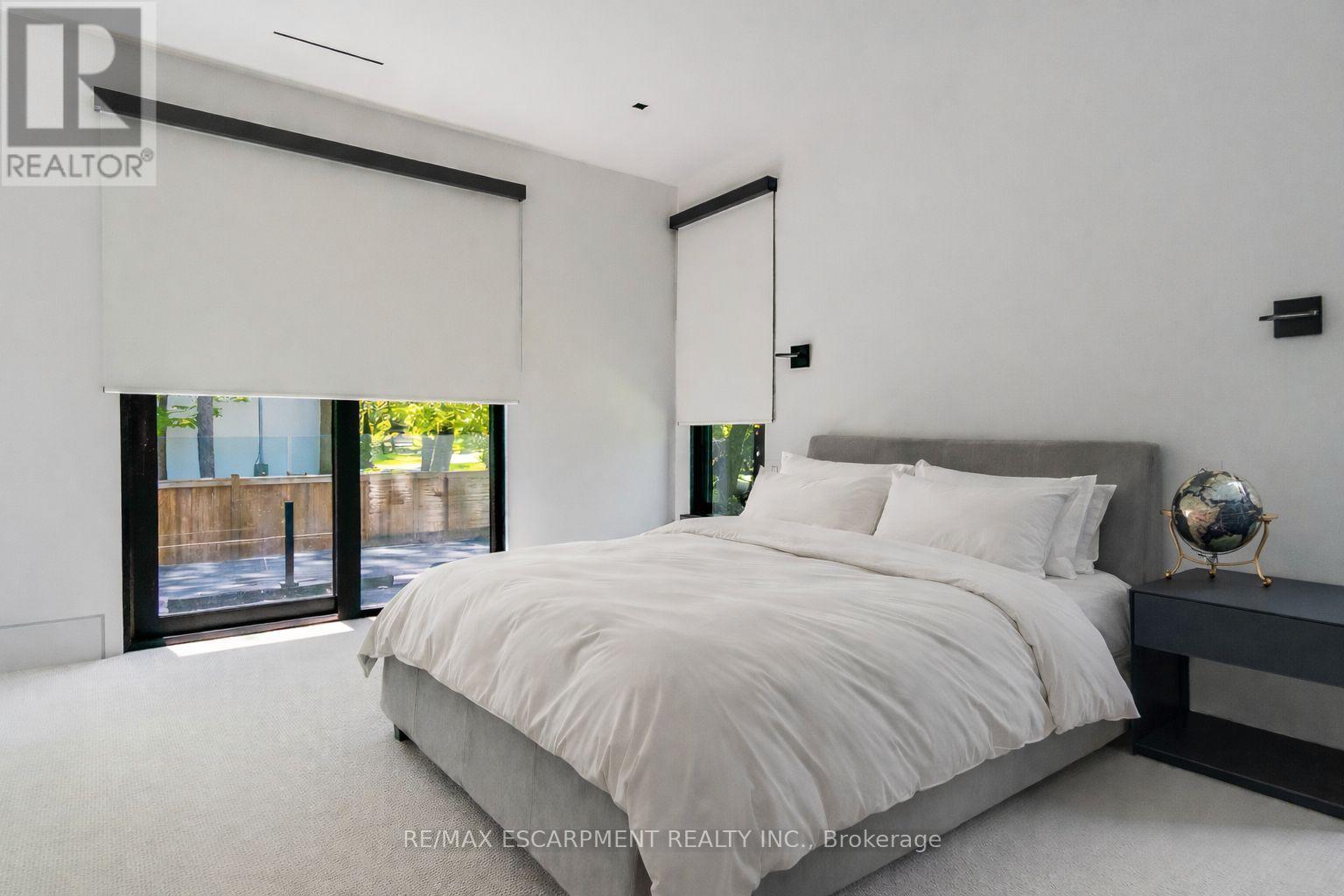 1308 Greenoaks Drive, Mississauga, Ontario  L5J 3A5 - Photo 25 - W12745430