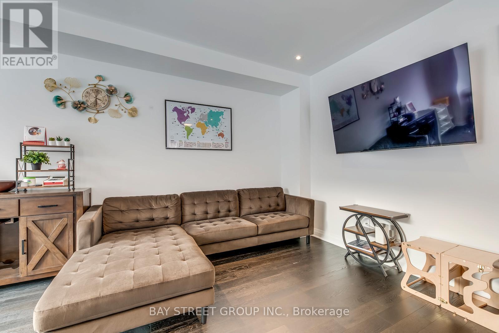 3049 Merrick Road, Oakville, Ontario  L6H 7G1 - Photo 12 - W12745434