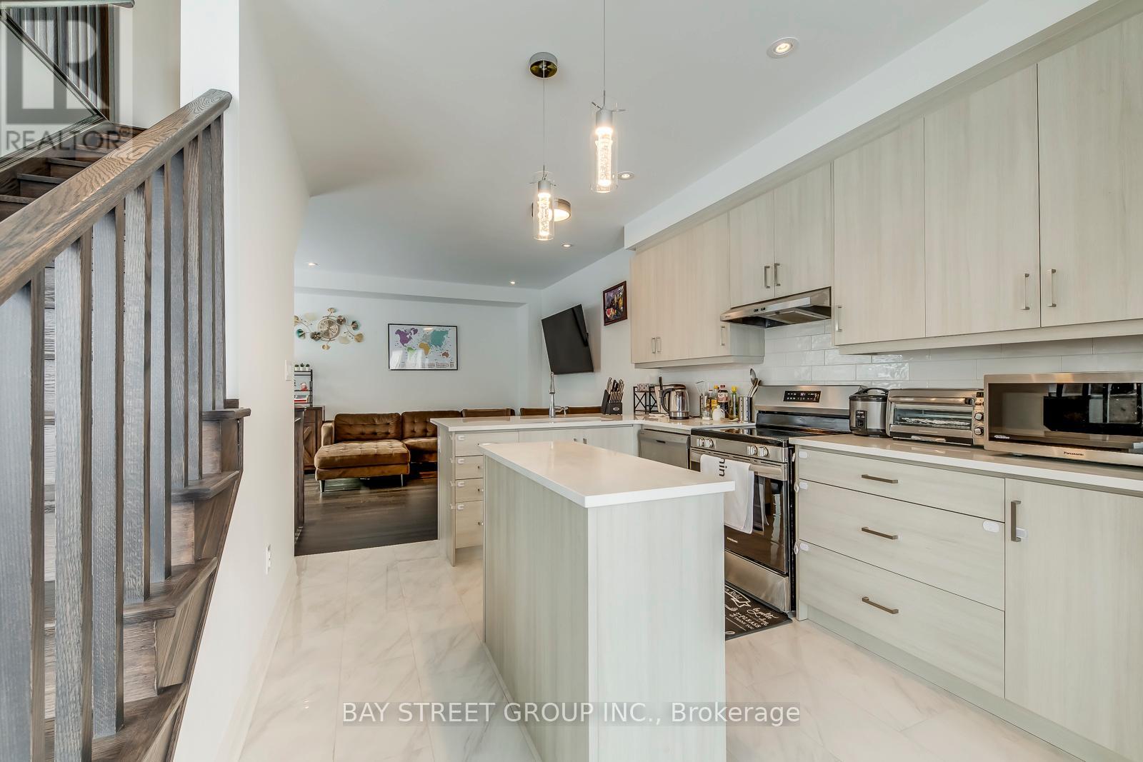 3049 Merrick Road, Oakville, Ontario  L6H 7G1 - Photo 20 - W12745434