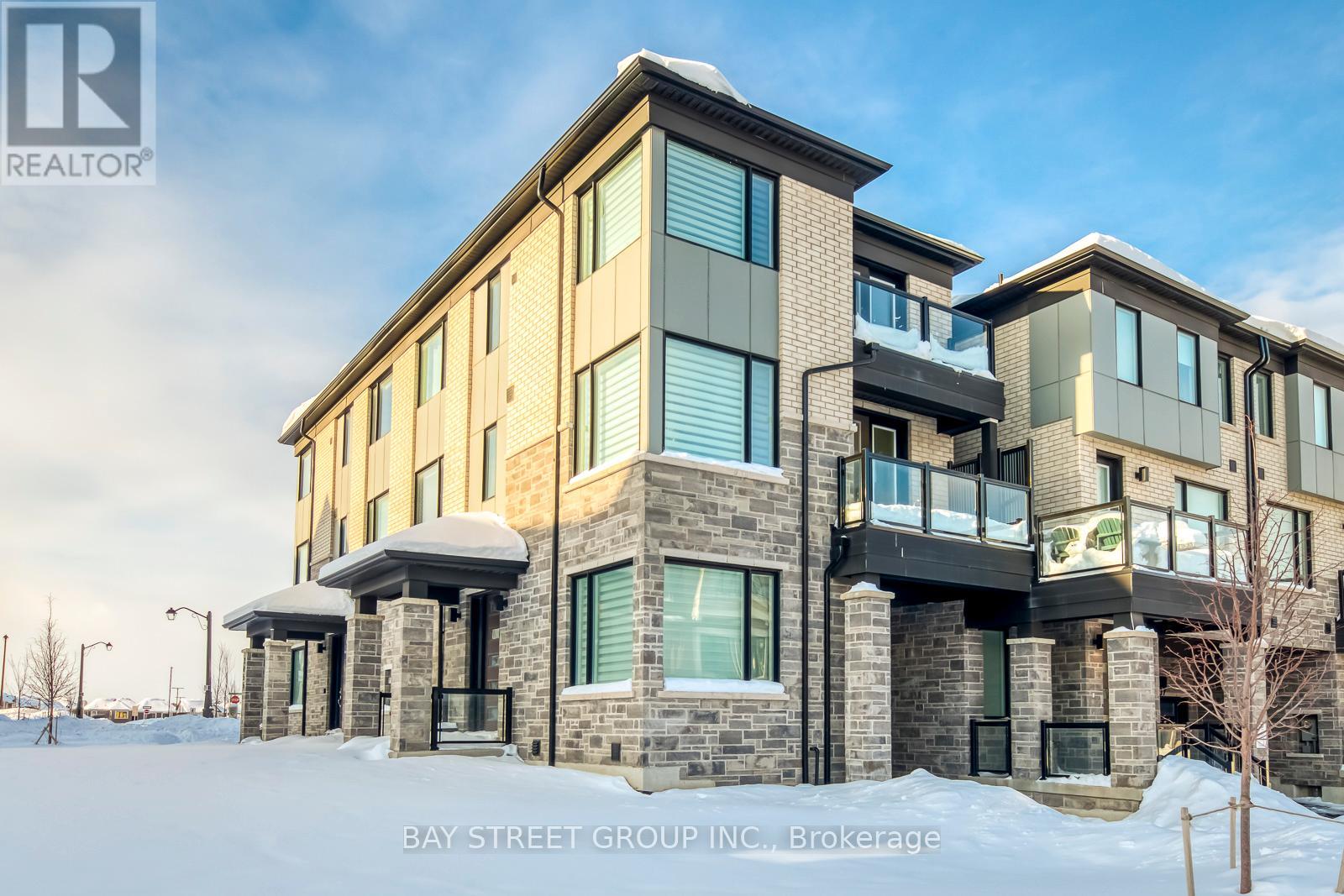 3049 Merrick Road, Oakville, Ontario  L6H 7G1 - Photo 3 - W12745434