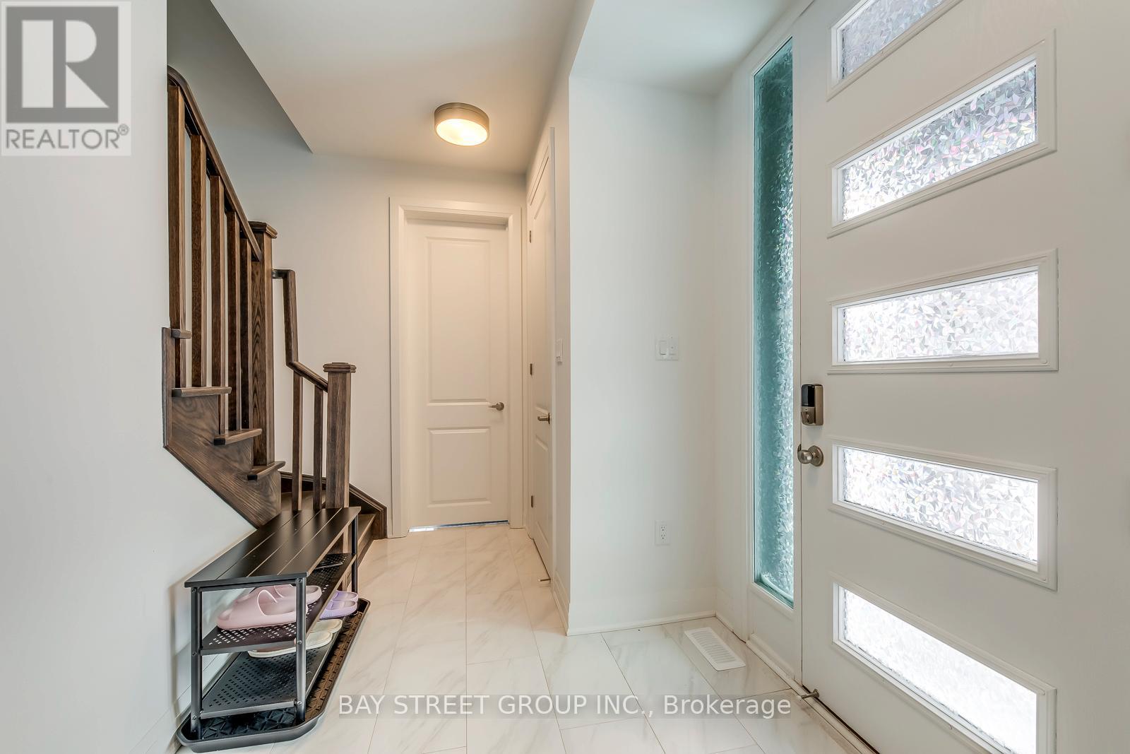 3049 Merrick Road, Oakville, Ontario  L6H 7G1 - Photo 7 - W12745434