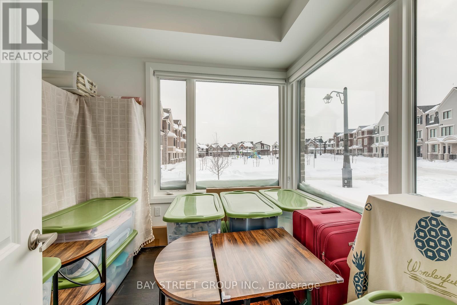 3049 Merrick Road, Oakville, Ontario  L6H 7G1 - Photo 8 - W12745434