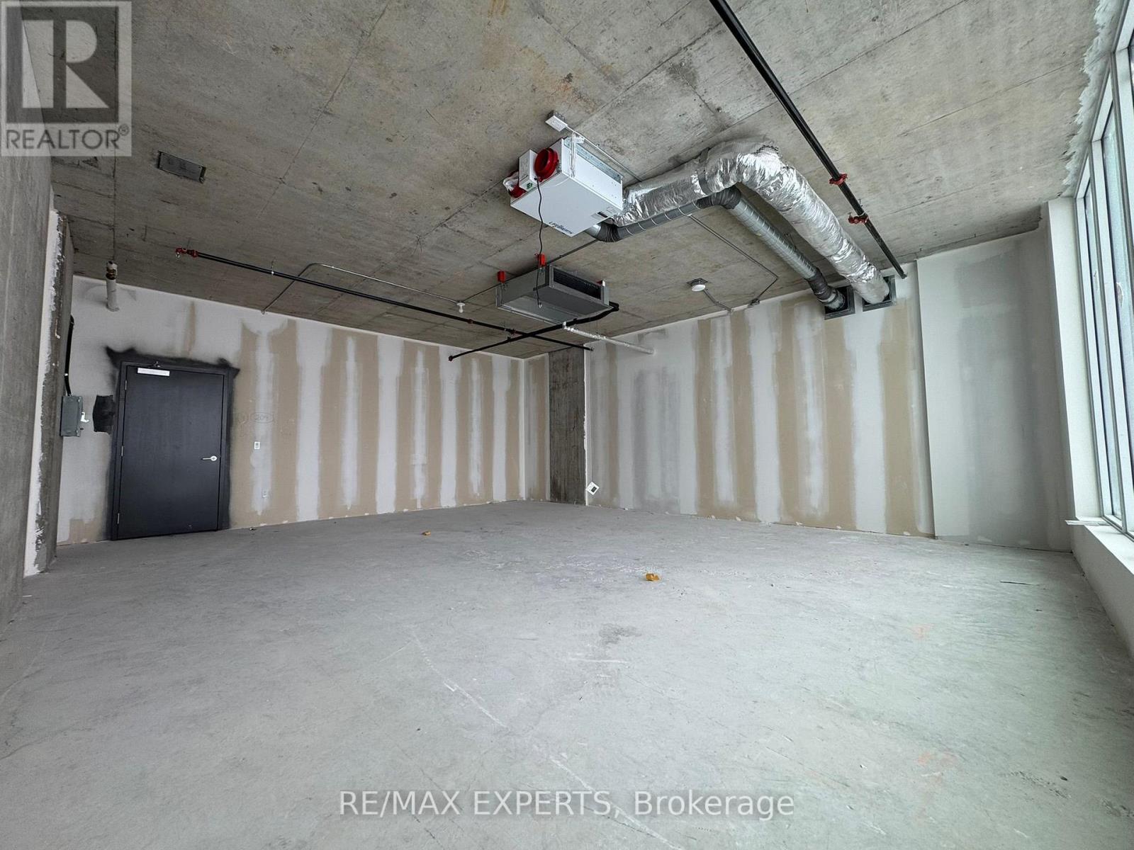 204 - 600 Dixon Road, Toronto, Ontario  M9W 1J1 - Photo 13 - W12745438