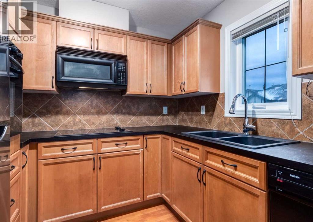 12 Royal Oak Lane Nw, Calgary, Alberta  T3G 6B5 - Photo 11 - A2272489