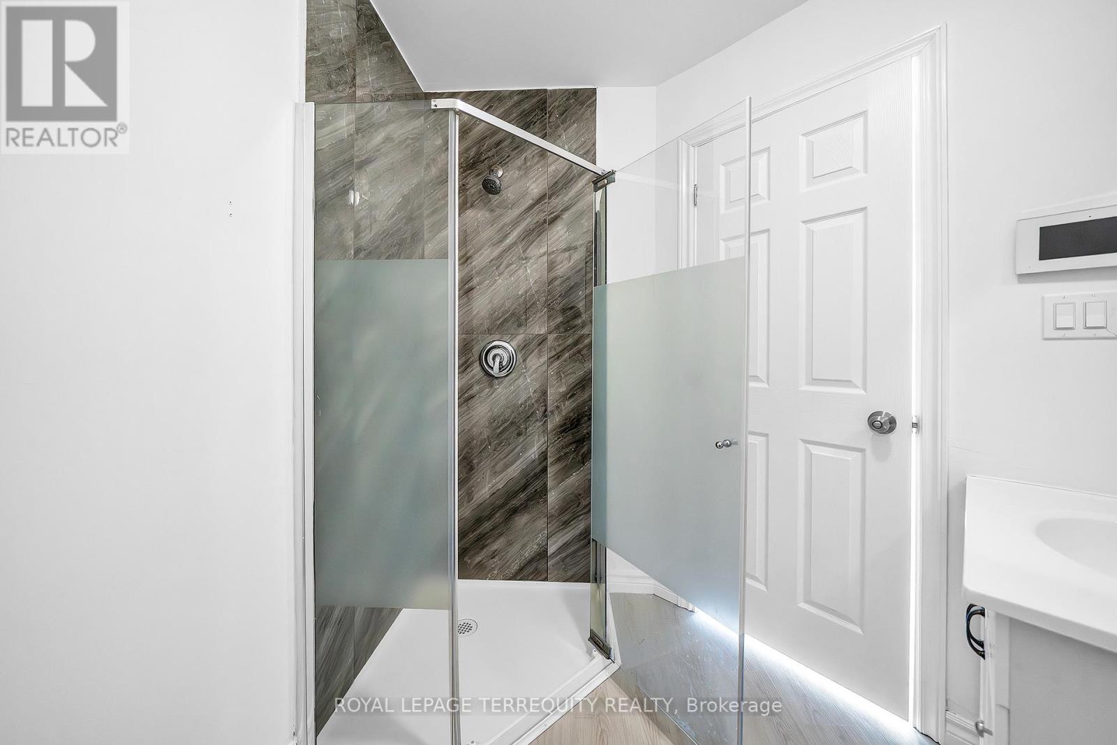 308 Nassau Street, Oshawa, Ontario  L1J 4A8 - Photo 17 - E12628880