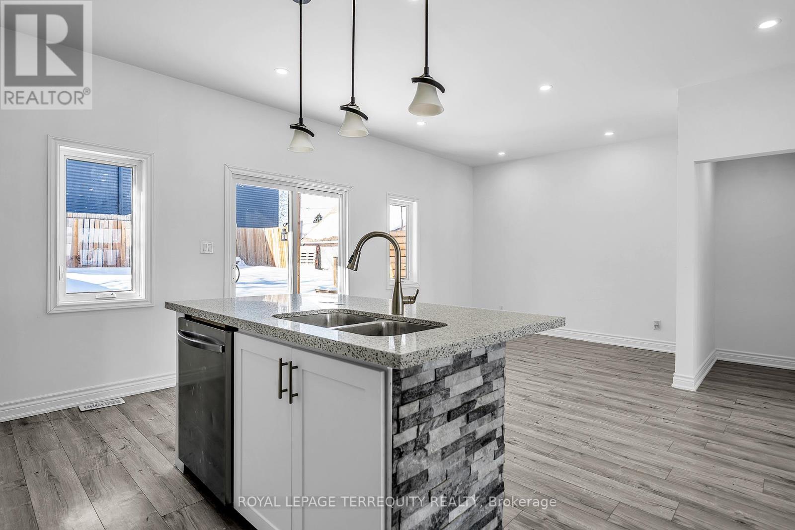 308 Nassau Street, Oshawa, Ontario  L1J 4A8 - Photo 12 - E12628880