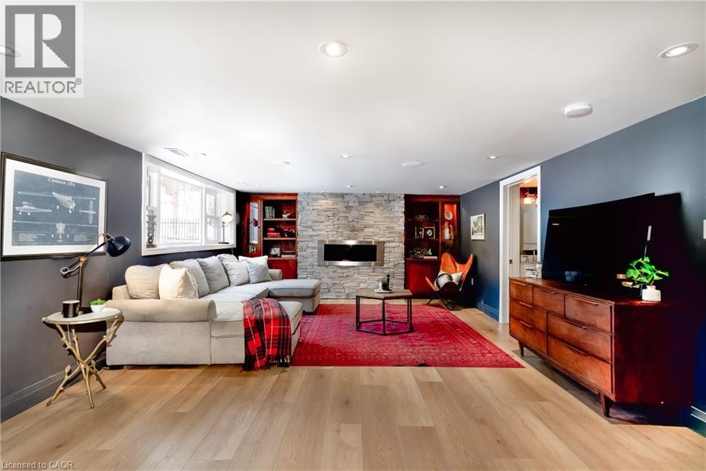 3 Fallsview Road, Hamilton, Ontario  L9H 5J7 - Photo 25 - 40802021