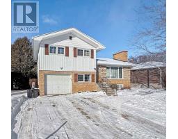 268 WADE AVENUE, Renfrew, Ontario