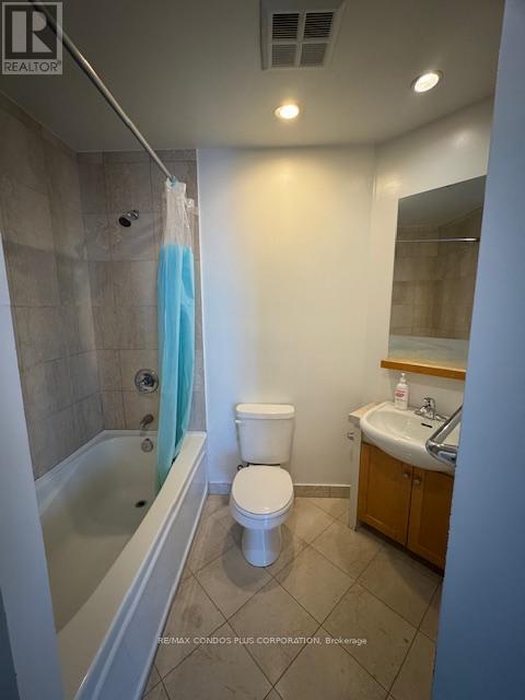 3403 - 208 Queens Quay W, Toronto, Ontario  M5J 2Y5 - Photo 9 - C12745470