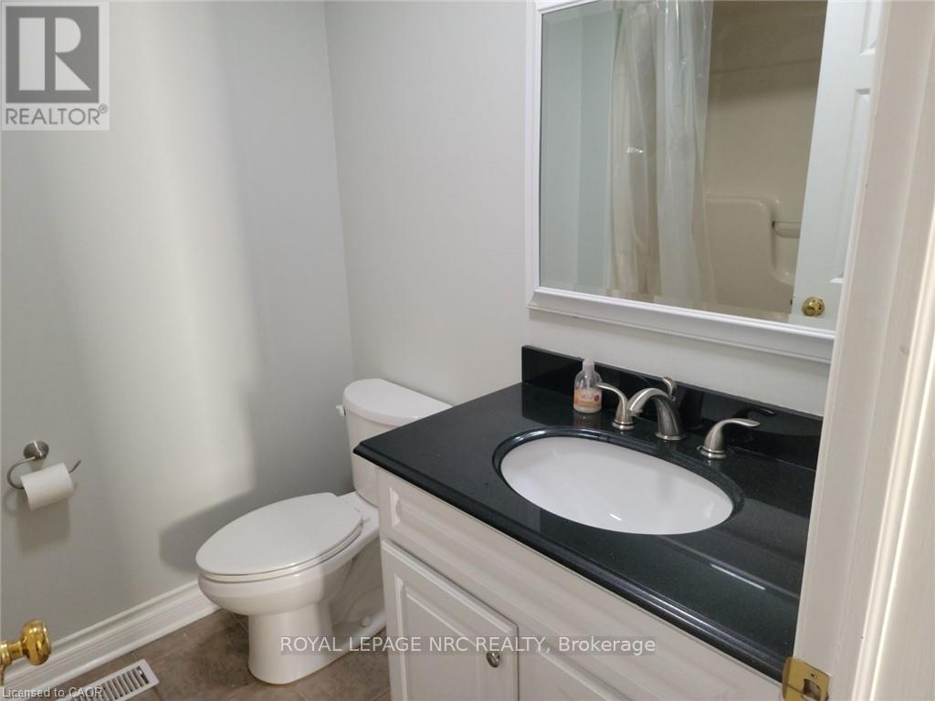 Upper - 37 Fox Trail Drive, St. Catharines, Ontario  L2S 3T7 - Photo 15 - X12707180