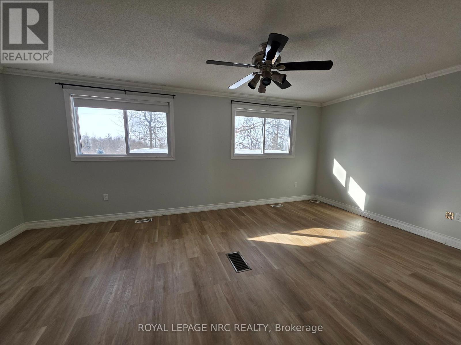 Upper - 37 Fox Trail Drive, St. Catharines, Ontario  L2S 3T7 - Photo 17 - X12707180