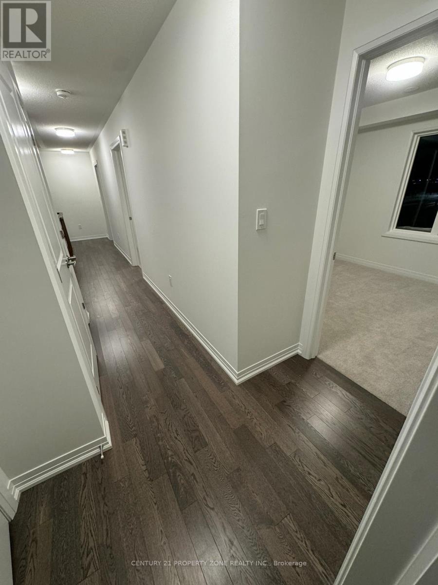 Upper - 2 Timber Fall Drive, Brampton, Ontario  L7A 5L9 - Photo 13 - W12745454