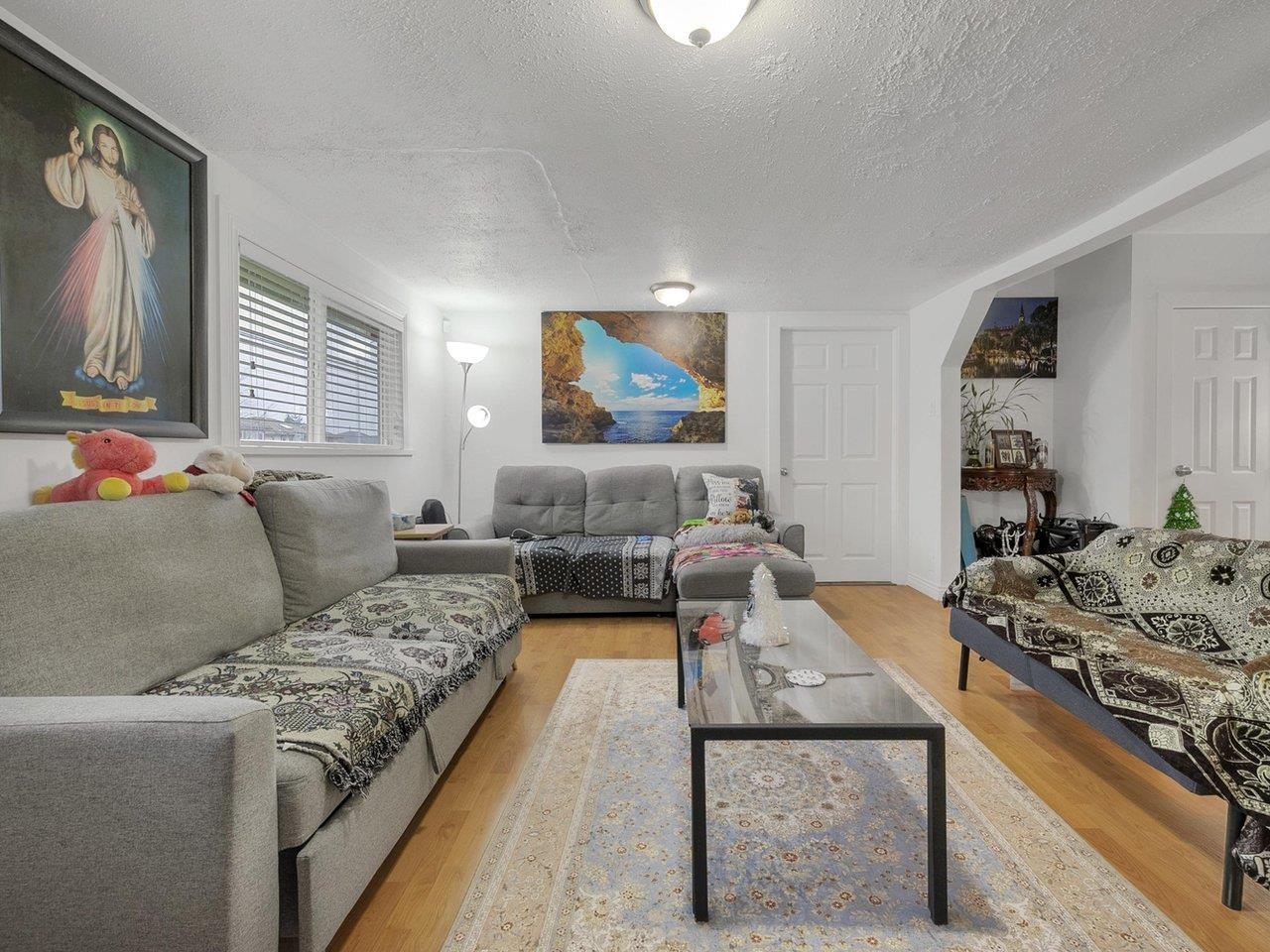 13229 87b Avenue, Surrey, British Columbia  V3W 6B9 - Photo 3 - R3085040