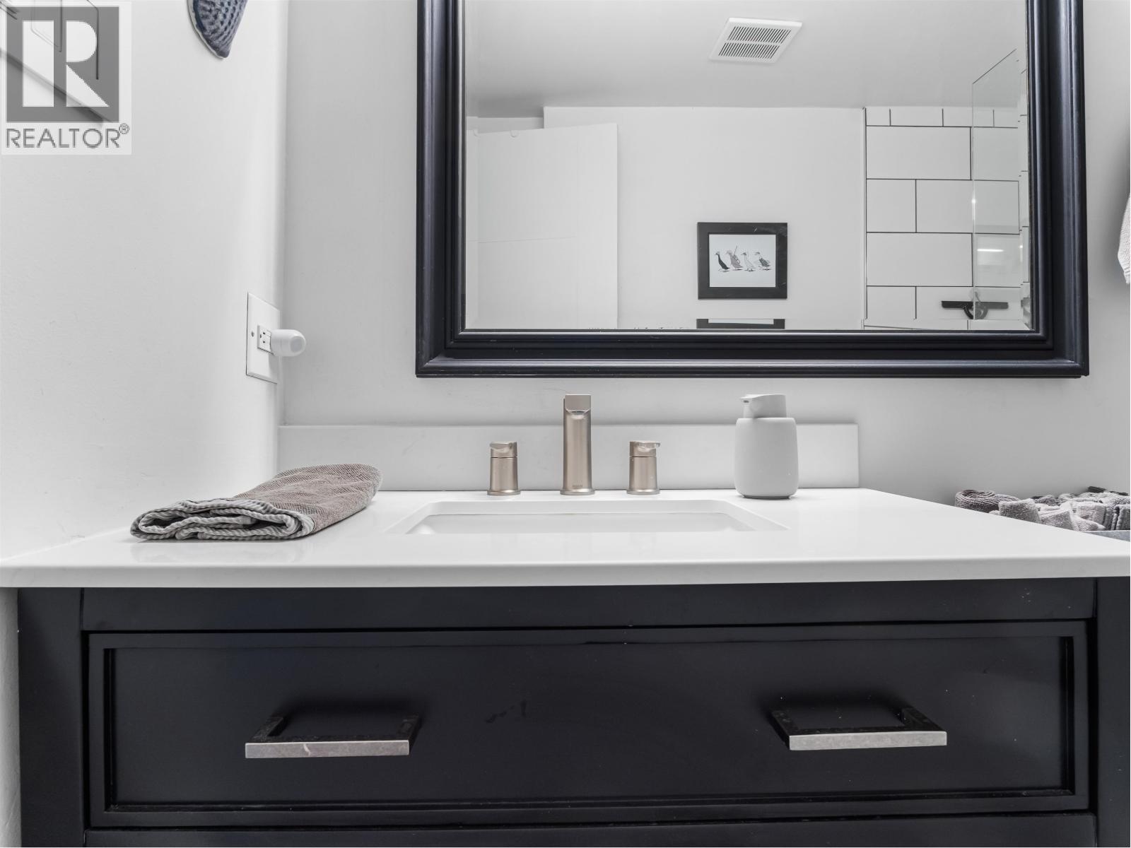 306 134 W 20th Street, North Vancouver, British Columbia  V7M 1Y4 - Photo 17 - R3085123