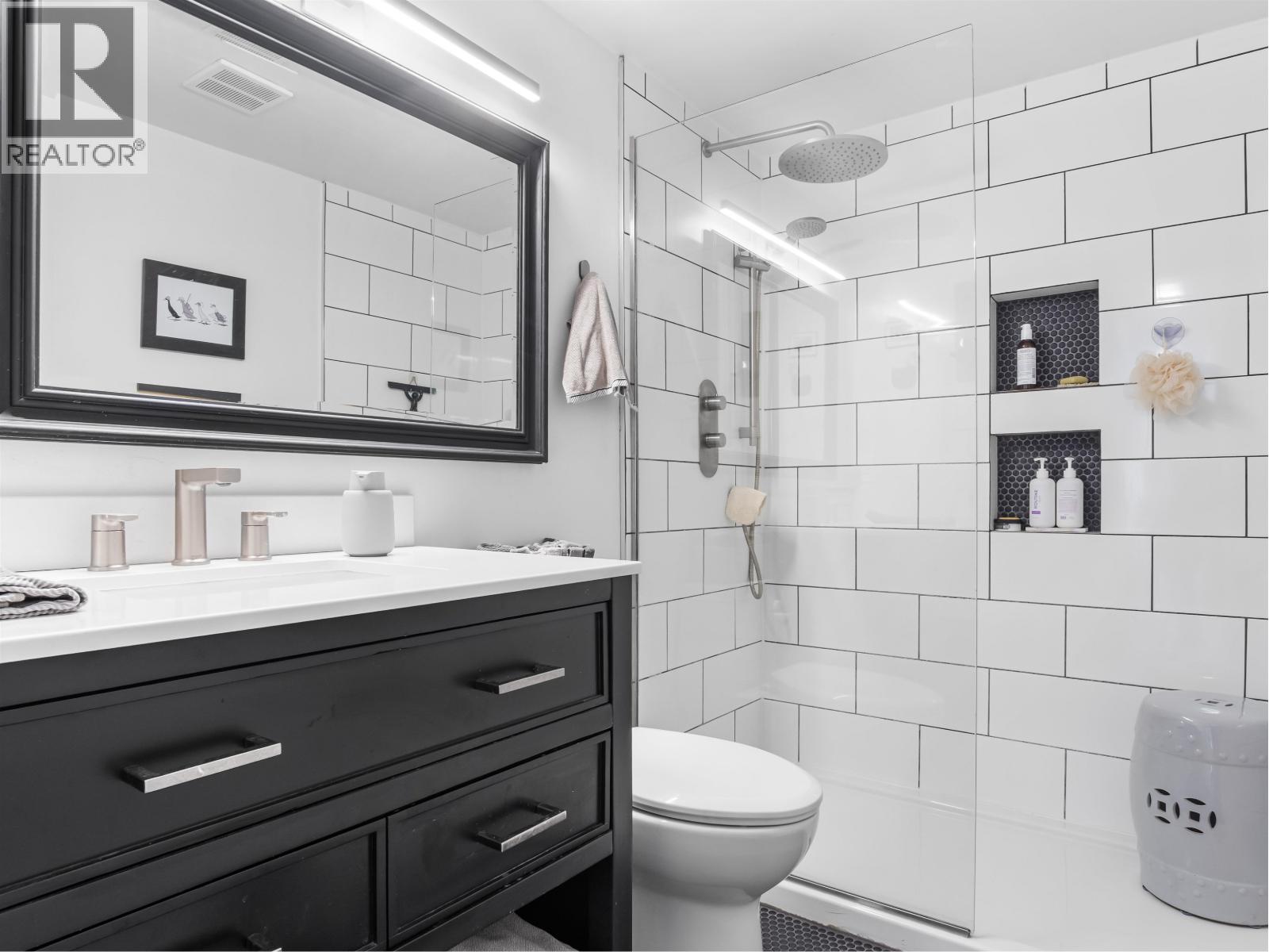 306 134 W 20th Street, North Vancouver, British Columbia  V7M 1Y4 - Photo 18 - R3085123