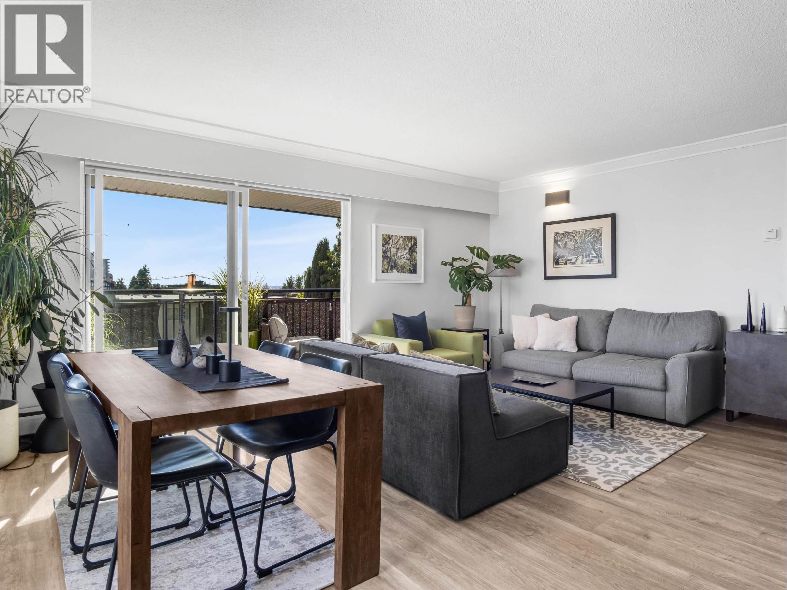 306 134 W 20th Street, North Vancouver, British Columbia  V7M 1Y4 - Photo 5 - R3085123