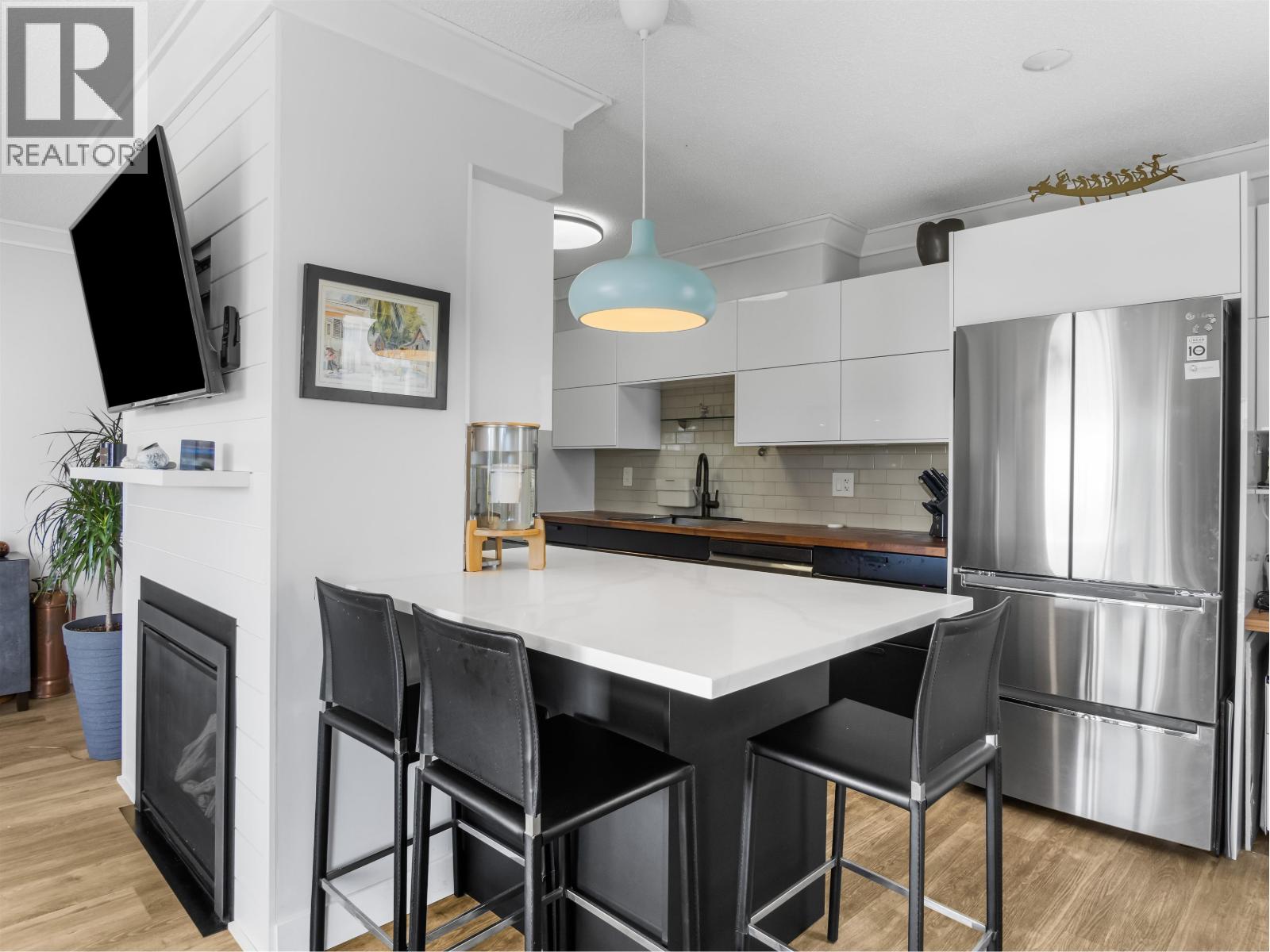 306 134 W 20th Street, North Vancouver, British Columbia  V7M 1Y4 - Photo 9 - R3085123