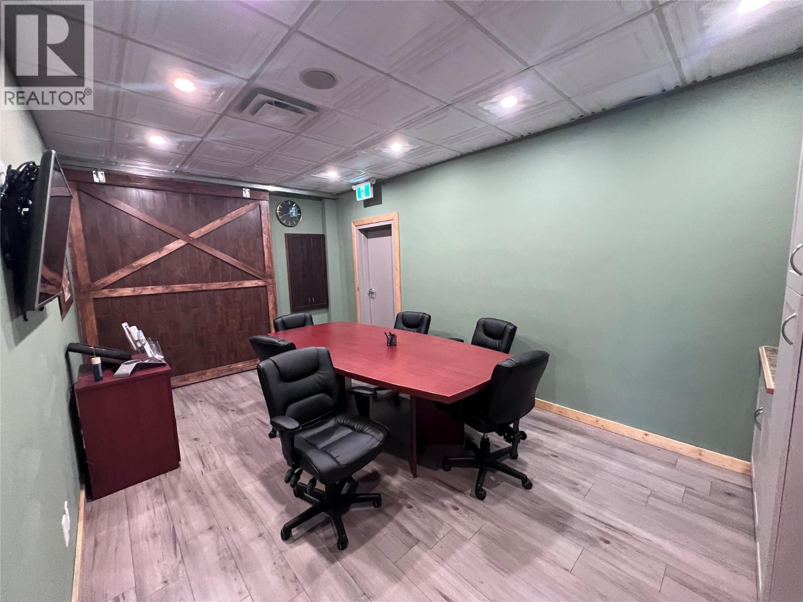 9901 Main Street Street, Summerland, British Columbia  V0H 1Z0 - Photo 15 - 10374366