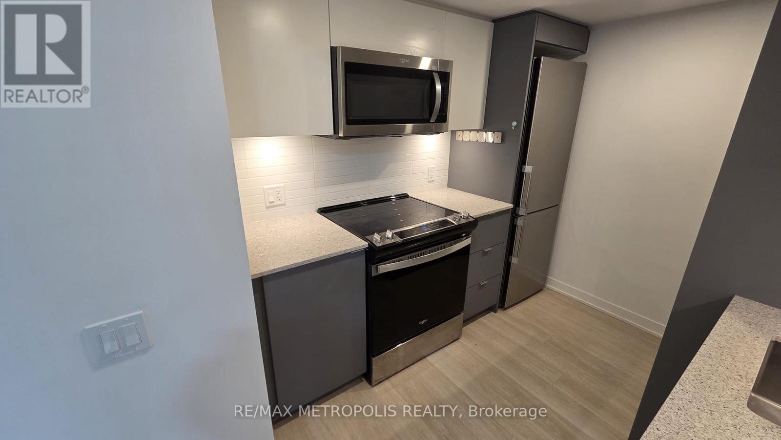 501 - 500 Wilson Avenue, Toronto, Ontario  M3H 0E5 - Photo 3 - C12745492