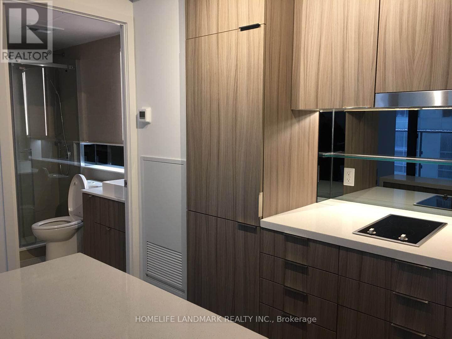 815 - 215 Queen Street W, Toronto, Ontario  M5V 0P5 - Photo 3 - C12745500