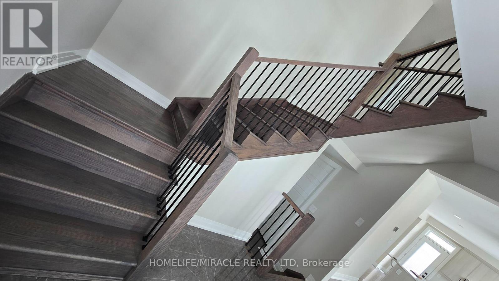 224 Greer Street, Barrie, Ontario  L9J 0B7 - Photo 7 - S12745490