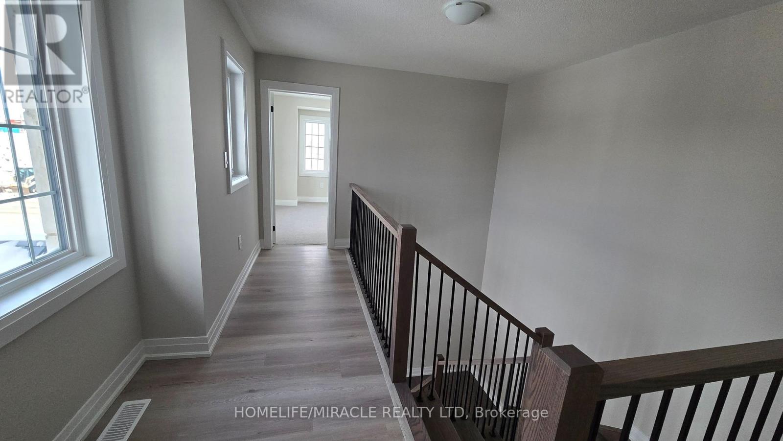 224 Greer Street, Barrie, Ontario  L9J 0B7 - Photo 9 - S12745490