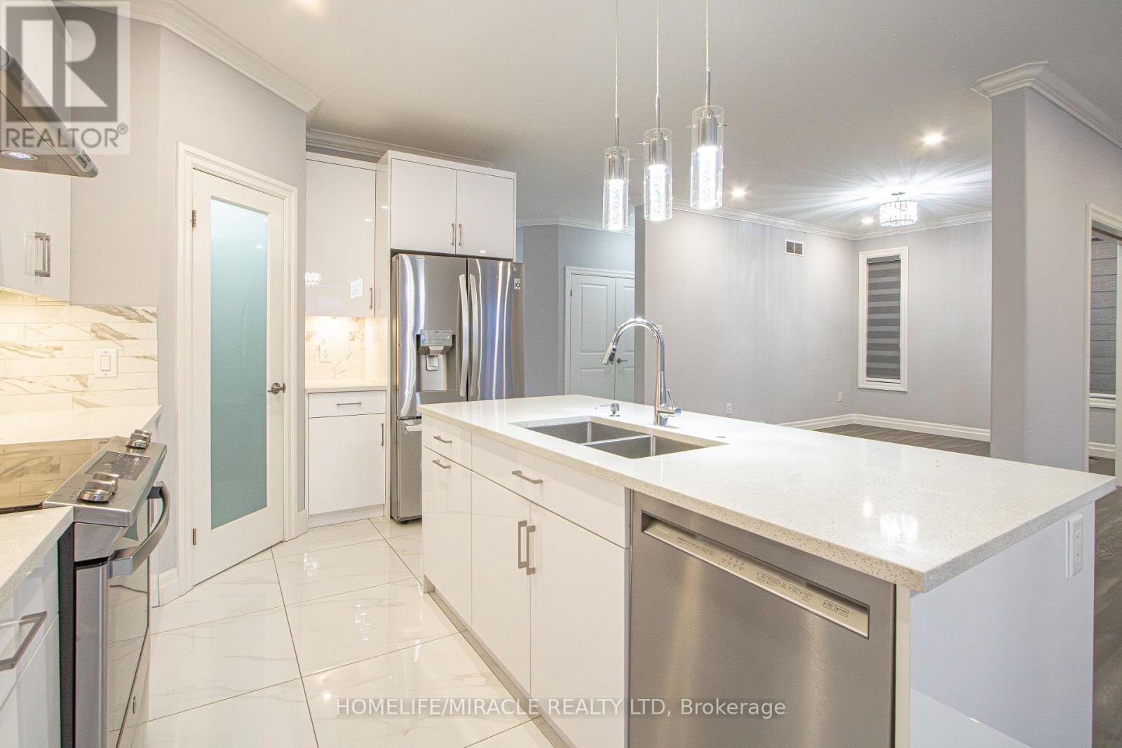 2872 Doyle Drive, London South, Ontario  N6M 0G7 - Photo 12 - X12745484