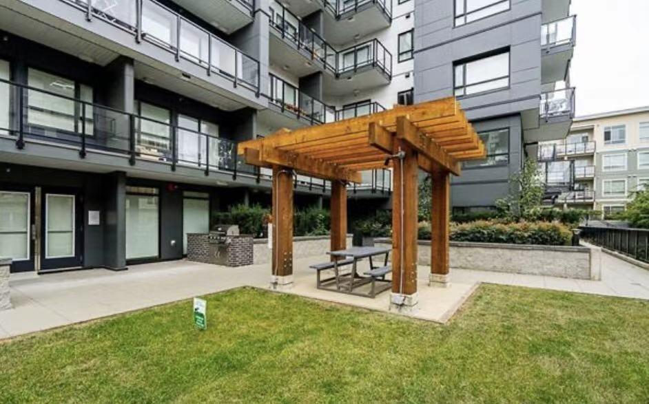 10777 E 138 Street, Surrey, British Columbia  V3T 0T5 - Photo 8 - R3085090