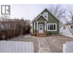 742 12C Street N, Lethbridge, Alberta