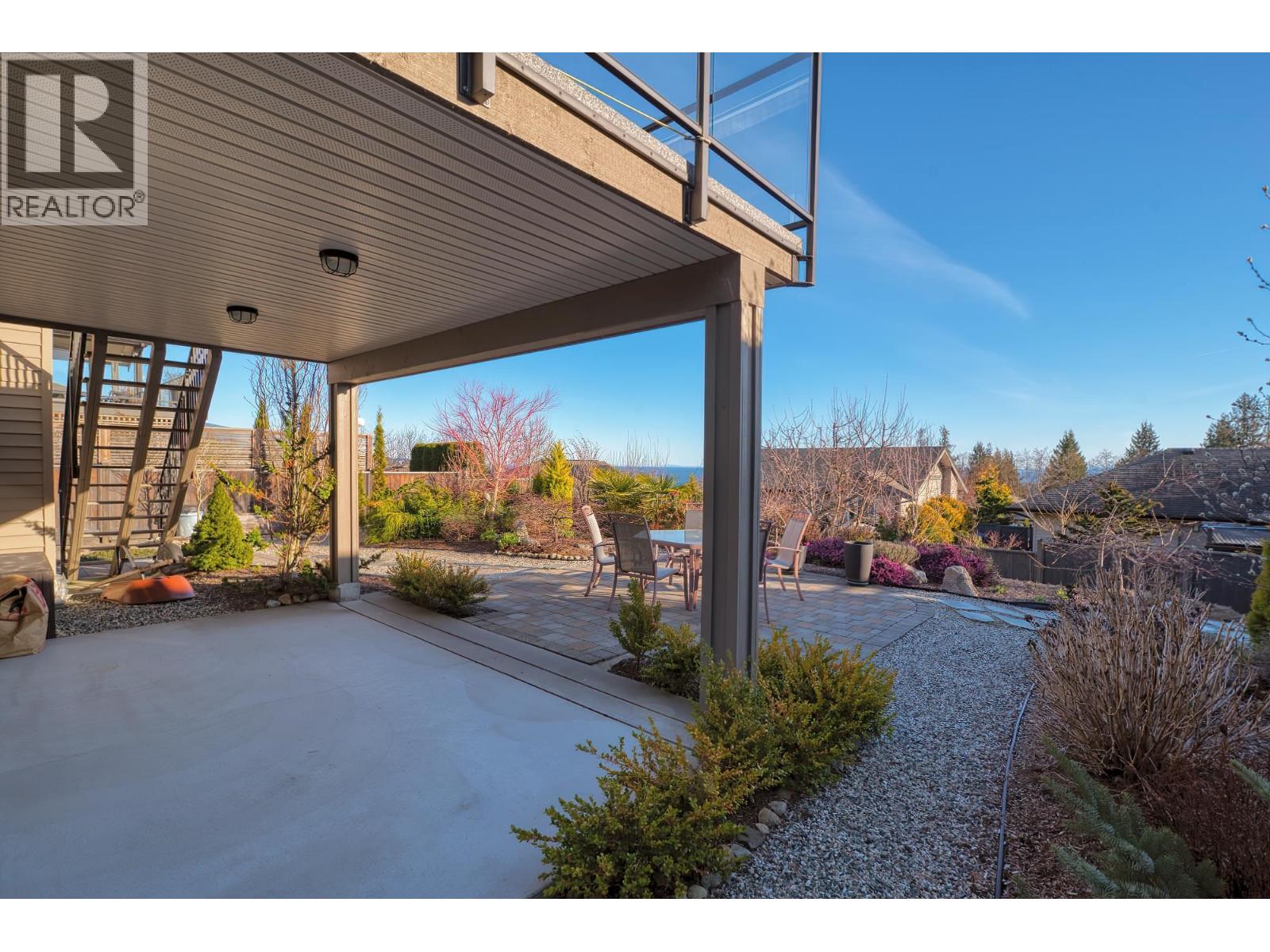 6263 Apollo Road, Sechelt, British Columbia  V7Z 0N7 - Photo 4 - R3074704