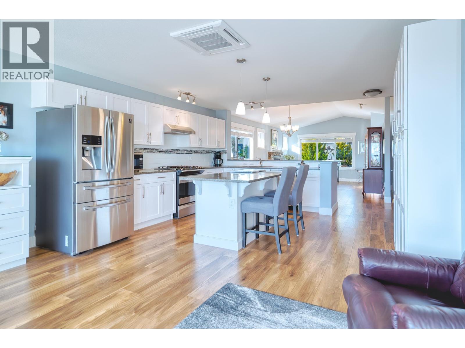 6263 Apollo Road, Sechelt, British Columbia  V7Z 0N7 - Photo 15 - R3074704