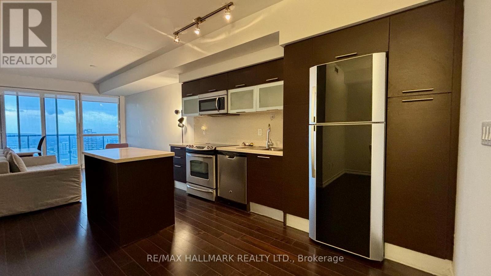 4603 - 386 Yonge Street, Toronto, Ontario  M5B 0A5 - Photo 2 - C12745524