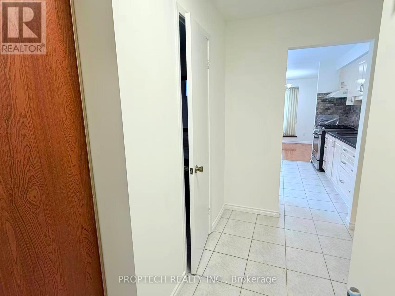 49 Carey Crescent, Markham, Ontario  L3R 3E6 - Photo 12 - N12745514