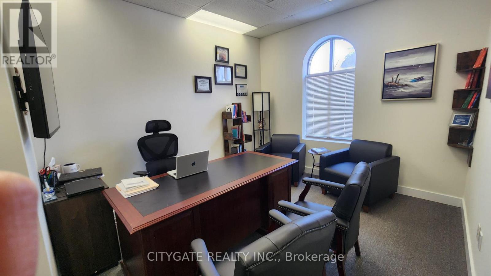 201 - 168 Queen Street S, Mississauga, Ontario  L5M 1K8 - Photo 3 - W12745526