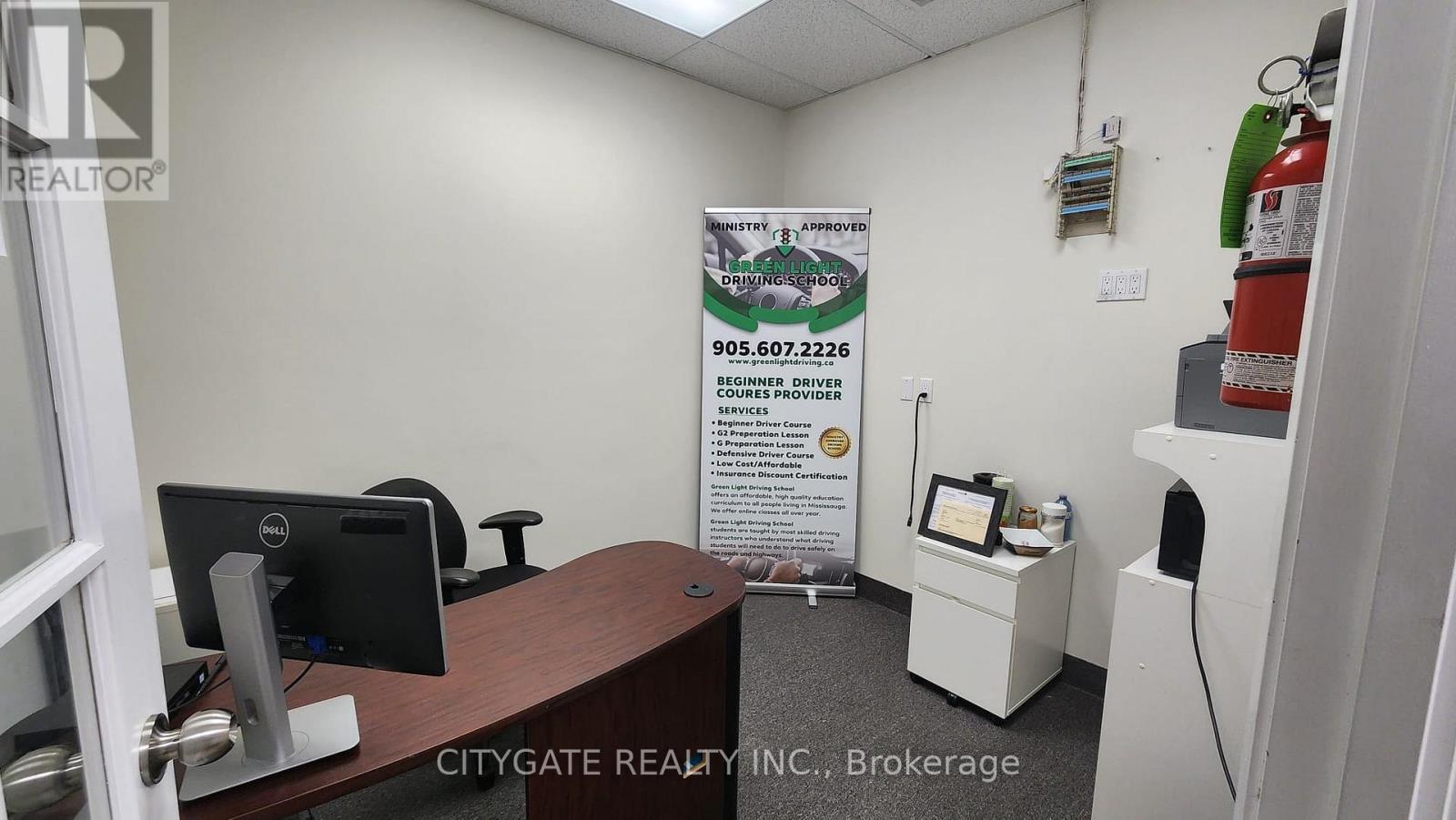 201 - 168 Queen Street S, Mississauga, Ontario  L5M 1K8 - Photo 5 - W12745526