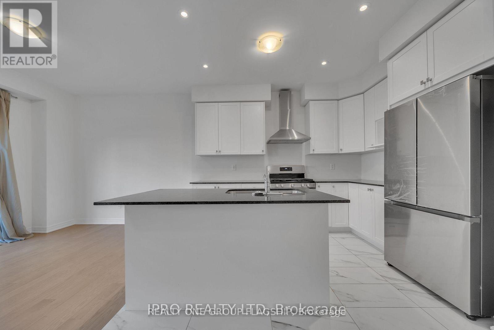 3950 Koenig Road, Burlington, Ontario  L7M 0Z8 - Photo 11 - W12745536