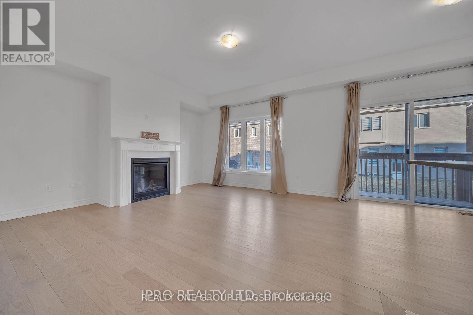 3950 Koenig Road, Burlington, Ontario  L7M 0Z8 - Photo 15 - W12745536