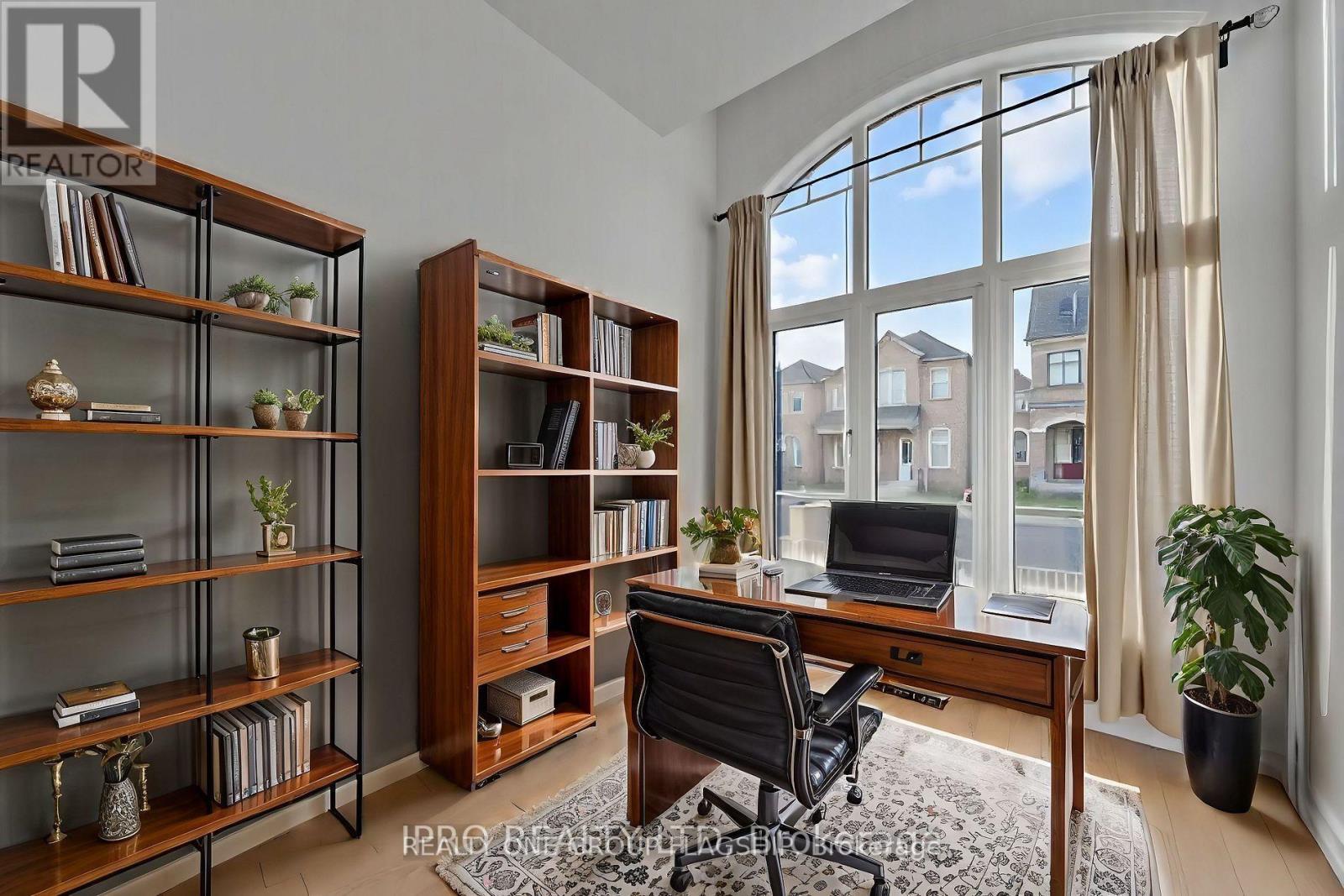 3950 Koenig Road, Burlington, Ontario  L7M 0Z8 - Photo 7 - W12745536